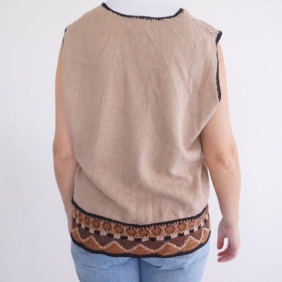 Vintage Country Classics Tan Eyelet Boho Wood Beaded Button Up Sweater Vest M - Picture 3 of 10